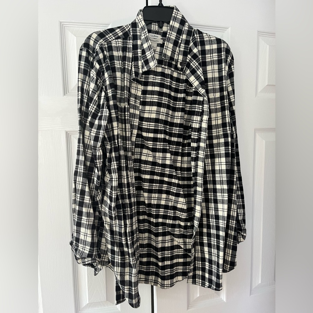 LL Bean Black and White Plaid Button-Up Shirt